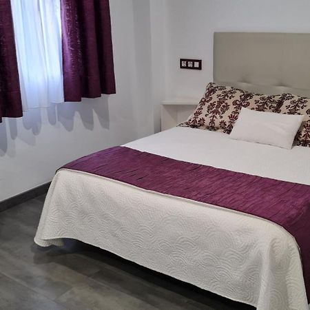 Hostal Oleo Auto Check-In Santander Buitenkant foto