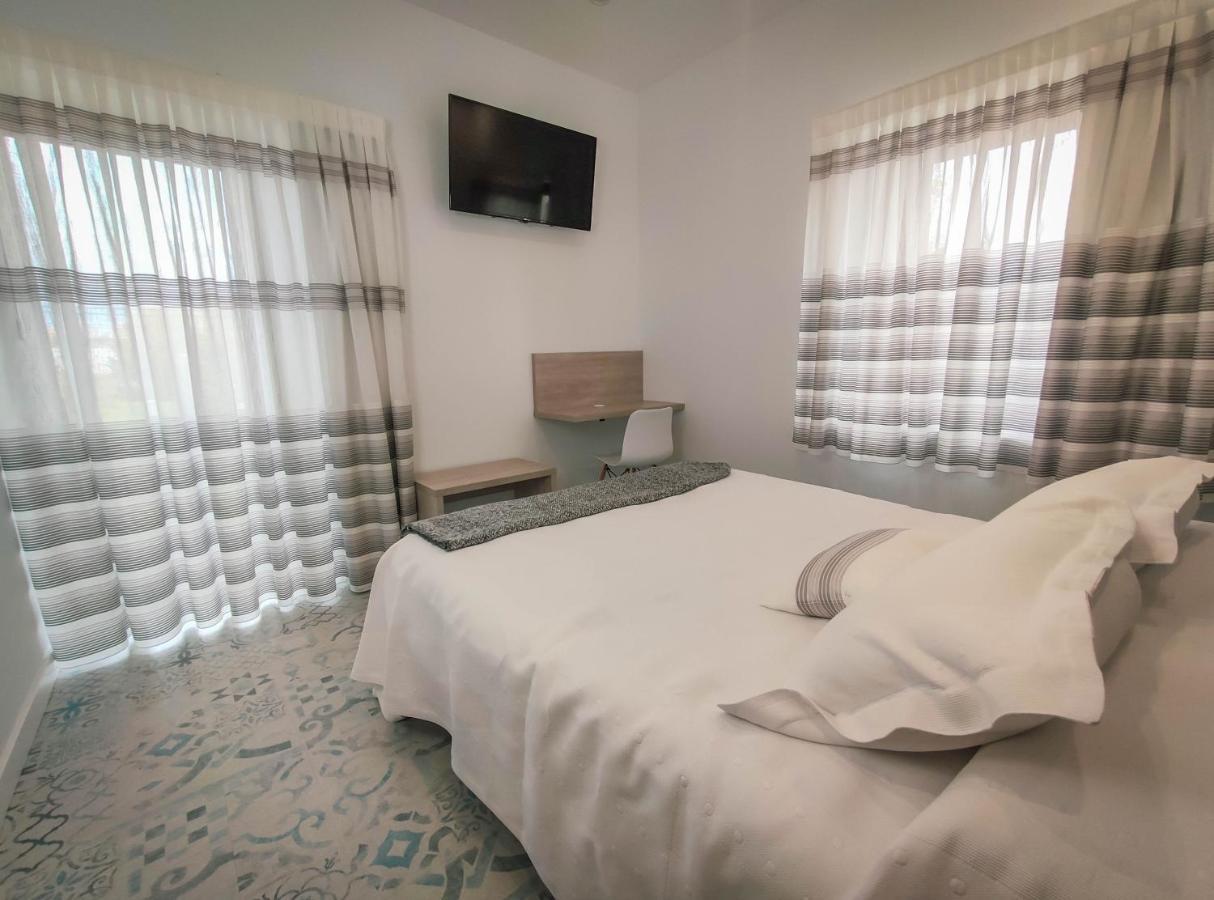 Hostal Oleo Auto Check-In Santander Buitenkant foto