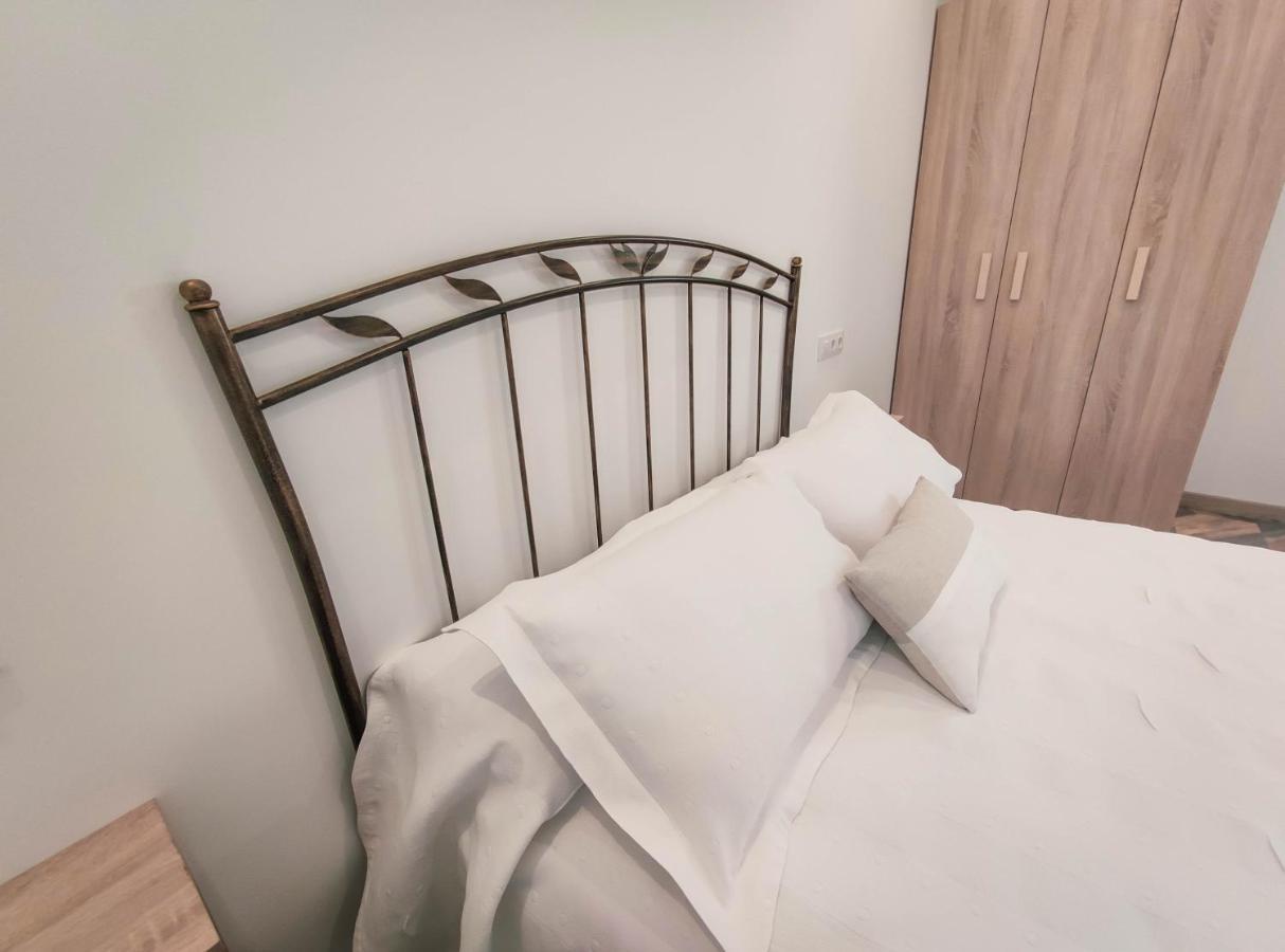 Hostal Oleo Auto Check-In Santander Buitenkant foto