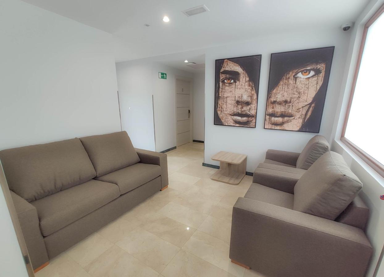Hostal Oleo Auto Check-In Santander Buitenkant foto