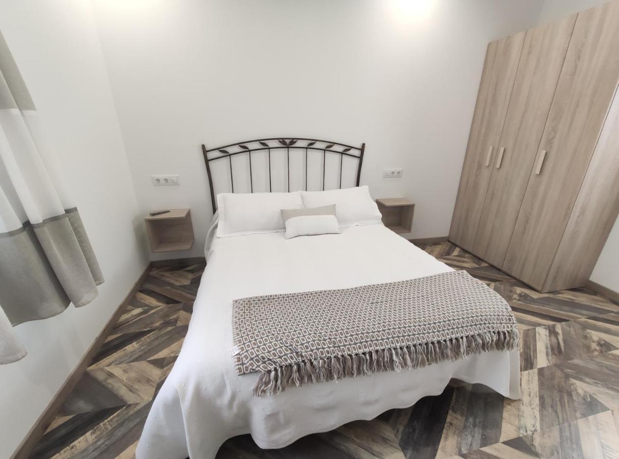 Hostal Oleo Auto Check-In Santander Buitenkant foto