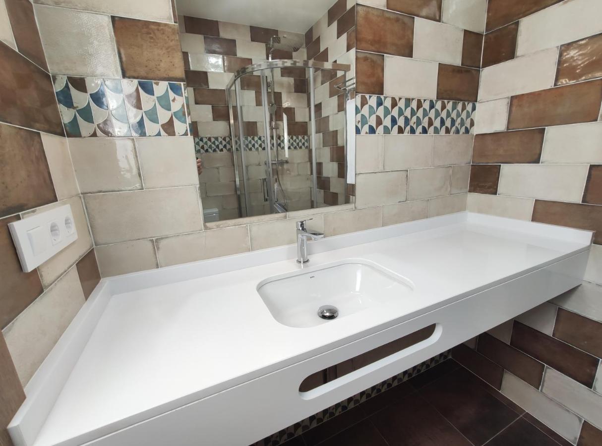 Hostal Oleo Auto Check-In Santander Buitenkant foto