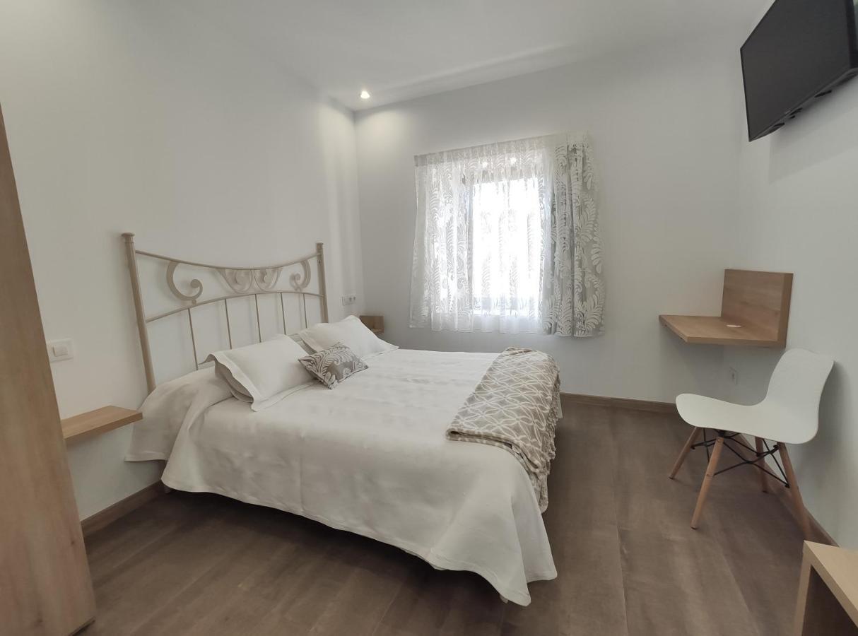 Hostal Oleo Auto Check-In Santander Buitenkant foto