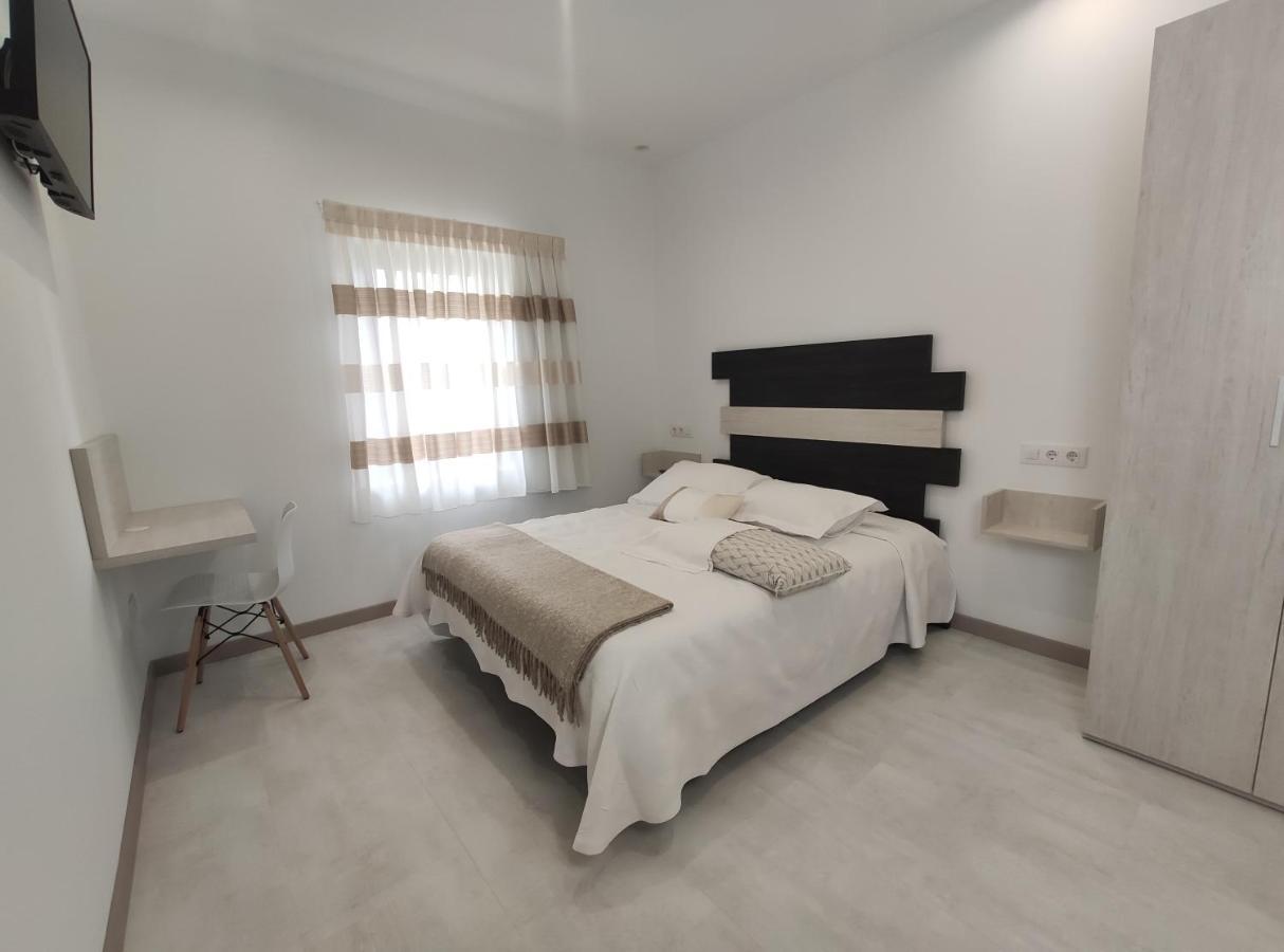 Hostal Oleo Auto Check-In Santander Buitenkant foto