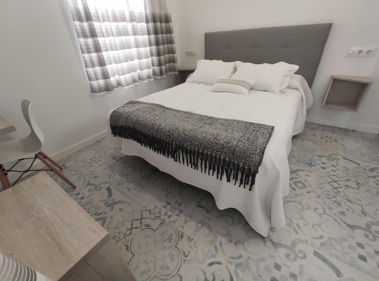Hostal Oleo Auto Check-In Santander Buitenkant foto