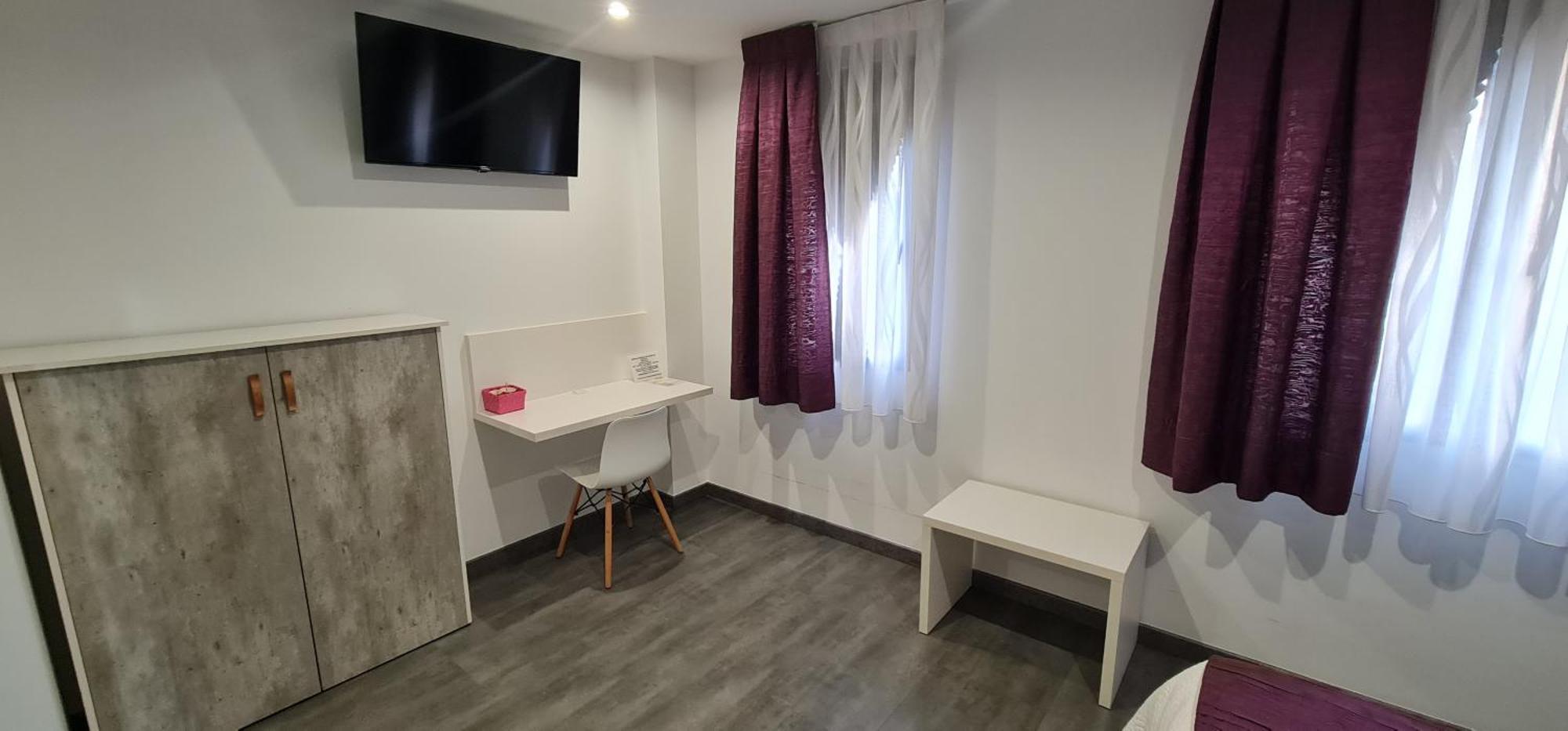 Hostal Oleo Auto Check-In Santander Buitenkant foto
